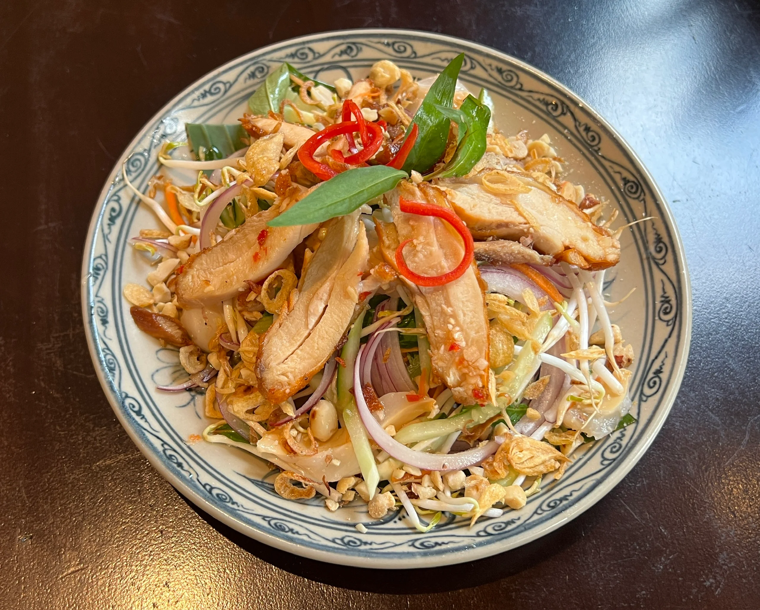 Nộm Vải Gà Nướng